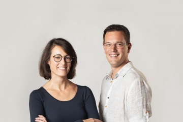 dealtours Geschäftsleitung Susanne Neuhauser & Christof Neuhauser (Bildrecht Ramona Waldner)